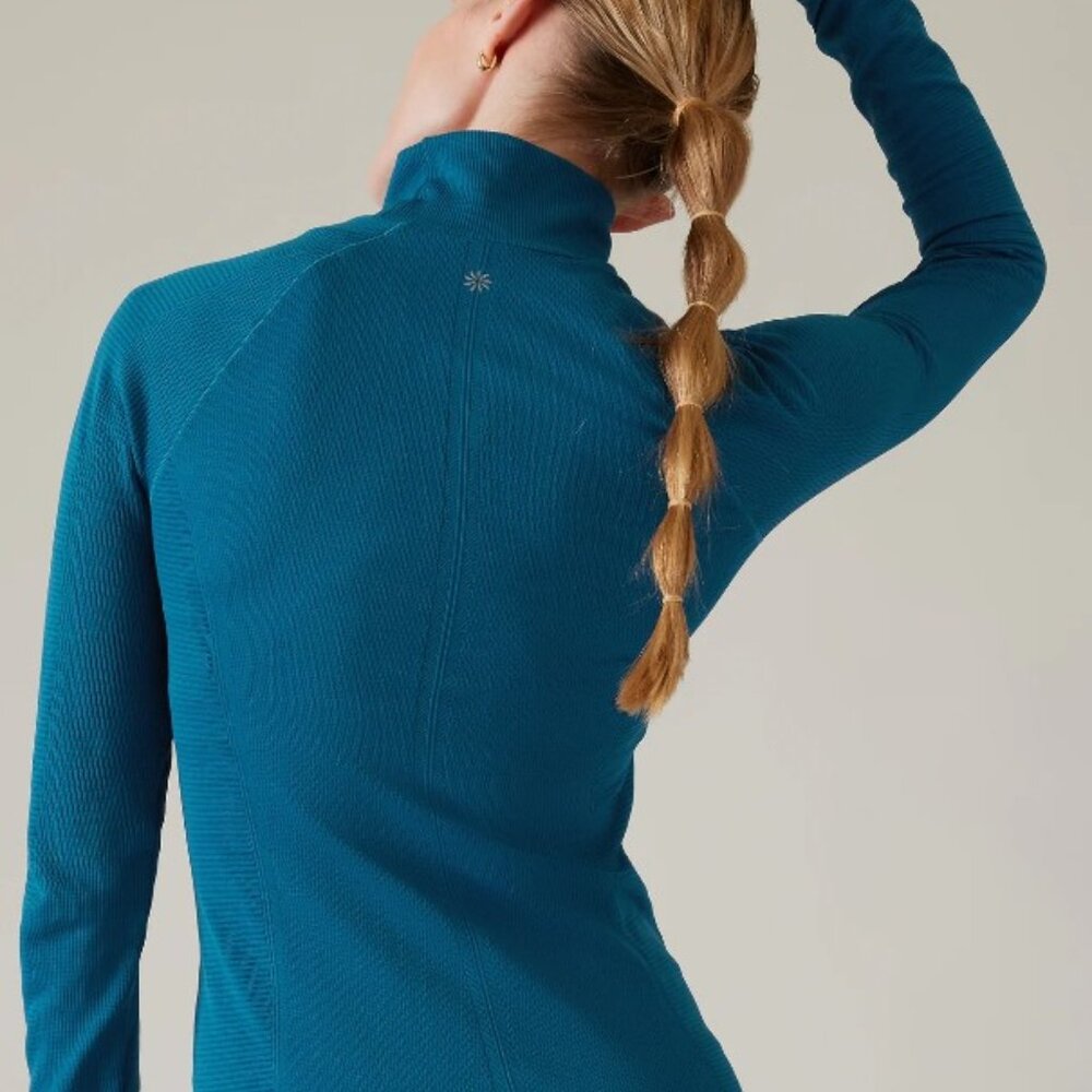 Lululemon Teal Fitted Pullover LIKE NEW!